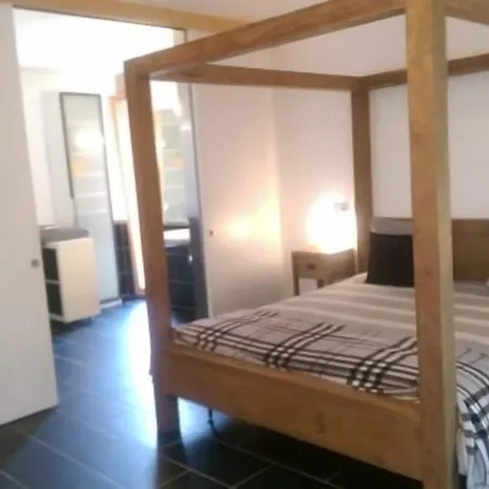 Le Champenois Bed & Breakfast 4*