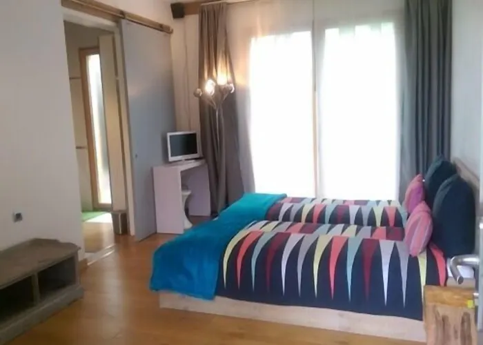 Le Champenois فندق مبيت وإفطار 4*